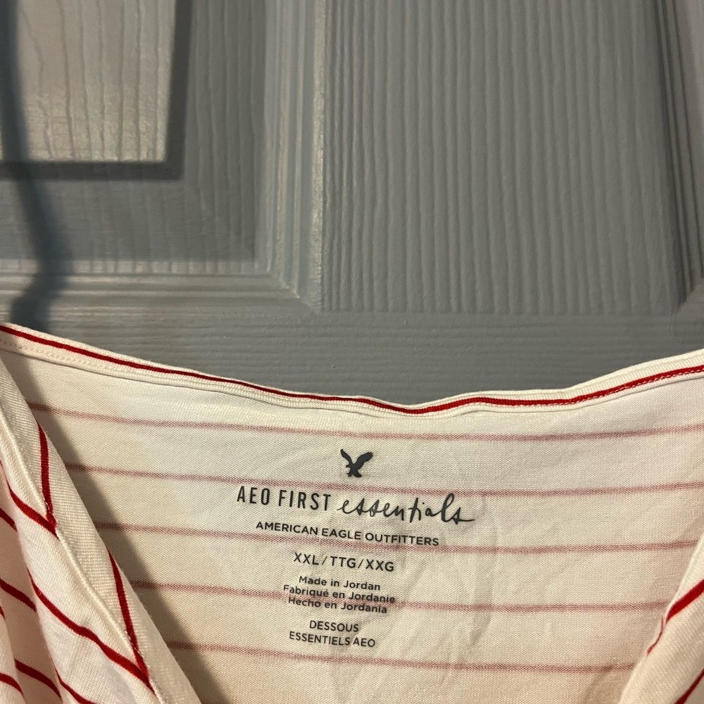 American Eagle Outfitters Red and White Crop Tie Front Camisole - Picture 2 of 2